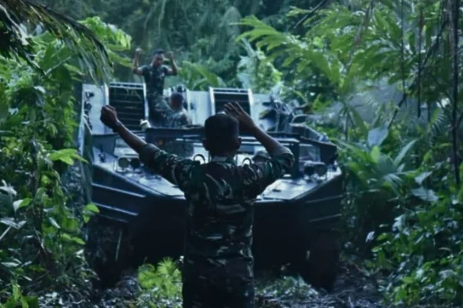 Mengapa TNI Dilibatkan? Membaca Kebijakan Pengamanan Aset dalam Konteks Nasional-Global