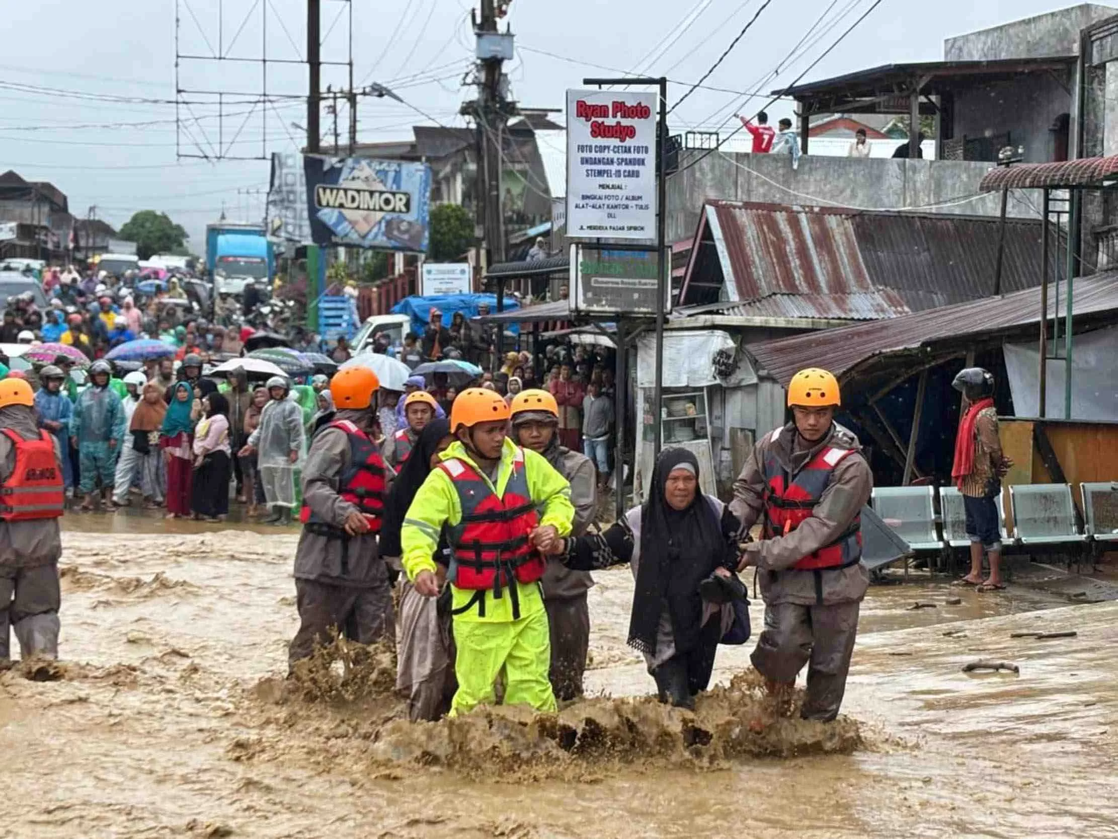 Evakuasi Banjir Sumatera