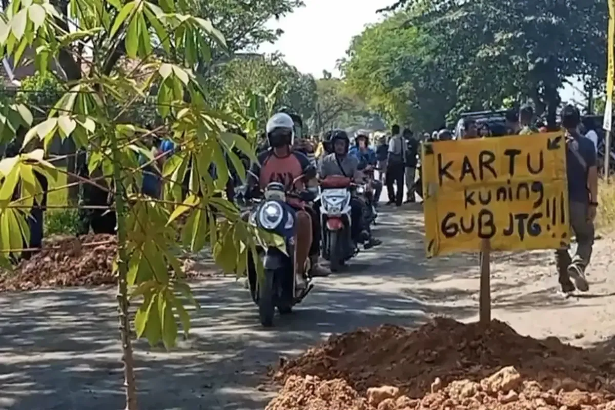 Jalan rusak Blora